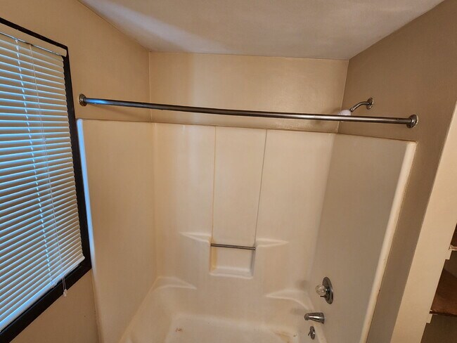 Photo - UPPER: 1 Bedroom Apartment in a quiet building. Unidad 6