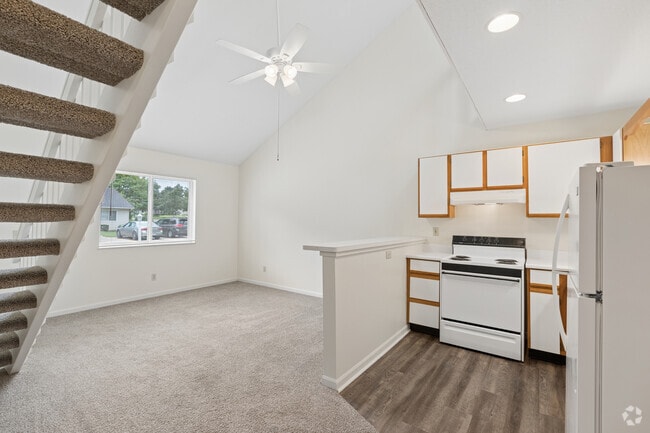 Loft 1BR, 1BA - 776SF - Living Room