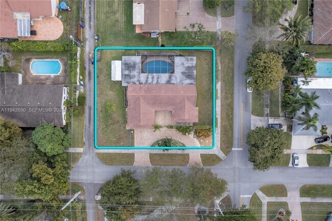 Photo - 601 N 44th Ave