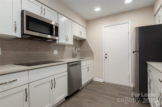 Building Photo - 4739 Hedgemore Dr Rental
