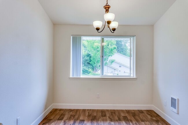 Photo - Maplewood Apartments