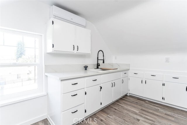 Photo - 6741 Newlin Ave