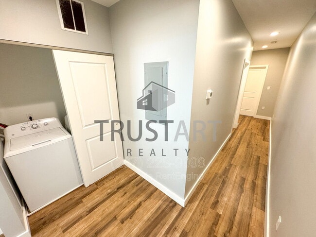 Photo - 1712 N Marshall St Unit 1