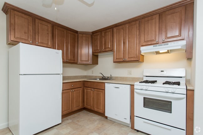 Photo - Hallmark Village and Northwood Common