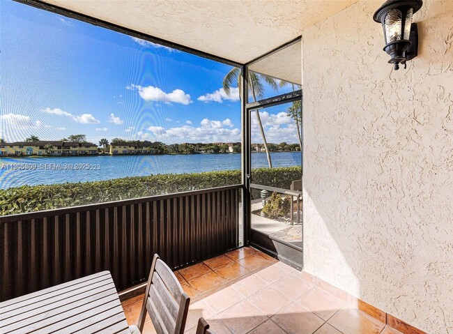 Building Photo - 770 NE 199th St Unit 106F