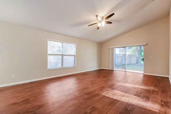 Photo - 13621 Meadowpark Ave