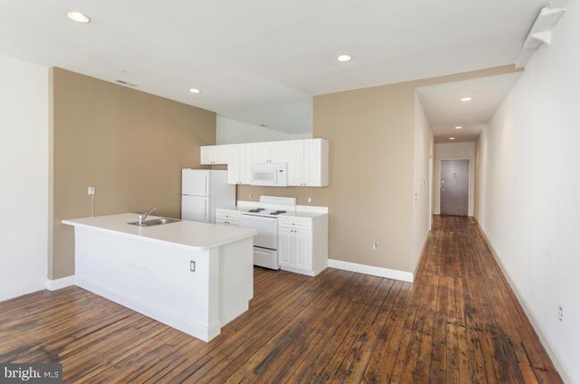 Photo - 1222-26 Arch St Apartment Unit 302