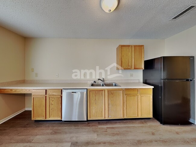 Photo - 1939 Dutch Elm Dr