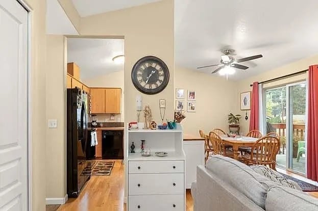 Photo - 12014 SE Bush St Unit C