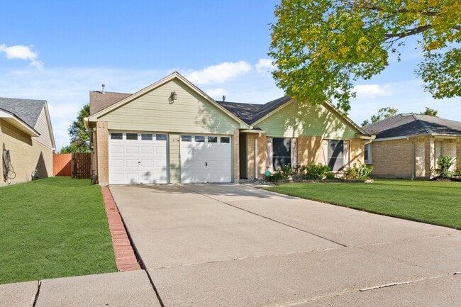 Photo - 3877 Pecan Cir