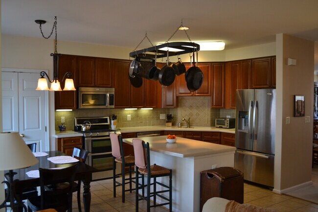 Kitchen - 3163 Grovehurst Pl