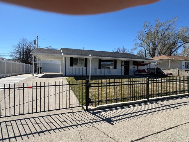 Building Photo - Beautiful home for rent in Salt Lake City!