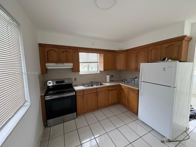 Photo - 2550 SW 58th Ave Unit A