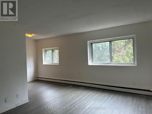 Photo - 220 Ashland Ave