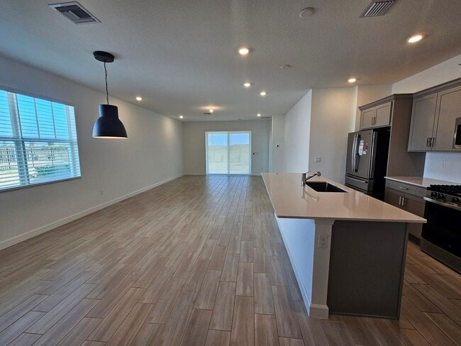 Photo - 1374 Tangled Orchard Tr