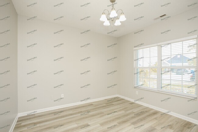 2518 Apple Tree Ln