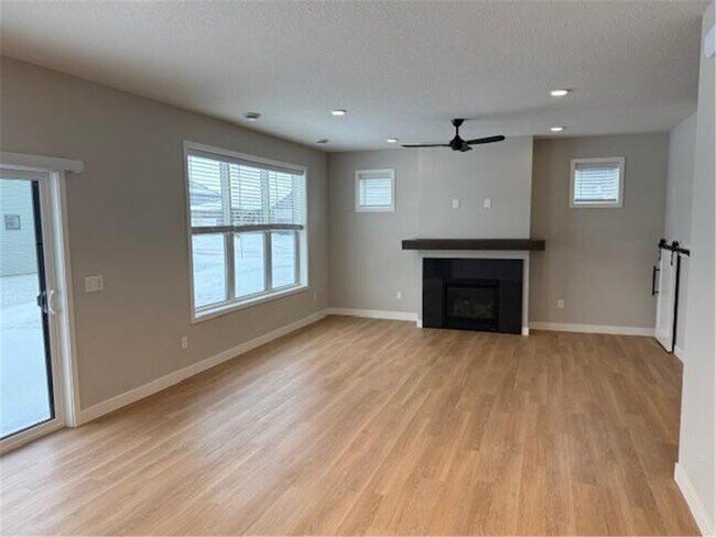 Photo - 11341 51st St NE