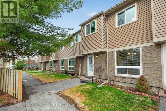 Photo - 1379 Perez Crescent