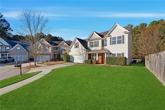 Photo - 5670 Winter Bluff Way NE