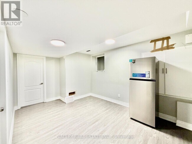 Photo - 7 Villanova Rd