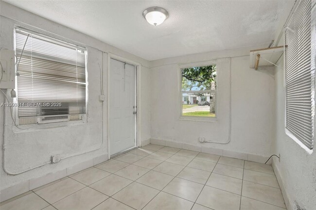 2701 NW 18th Terrace Unit B