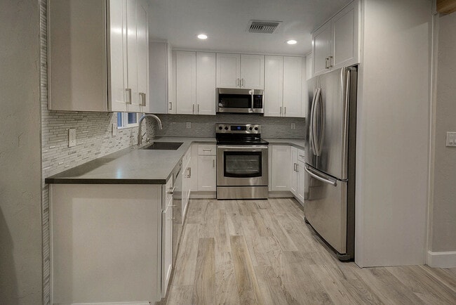 Photo - PRE-LEASE FOR AUGUST 2026 - Gorgeous home ...