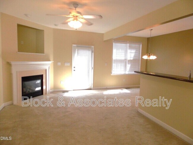 Photo - 5523 Cottonrose Ln