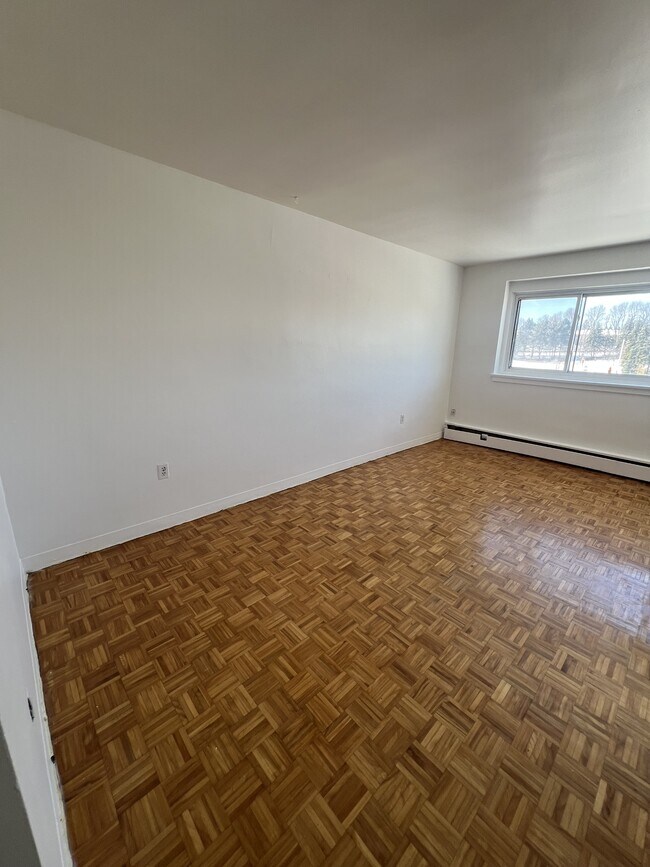 Photo - 2448 Carling Ave Unit 206