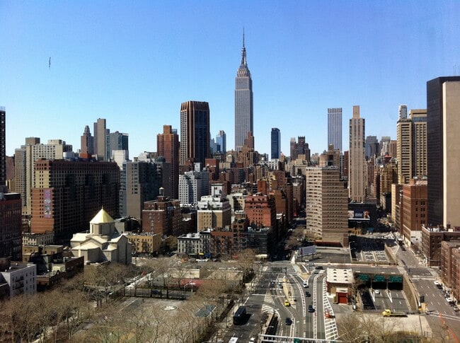 Building Photo - 630 1st Avenue Unit 24J