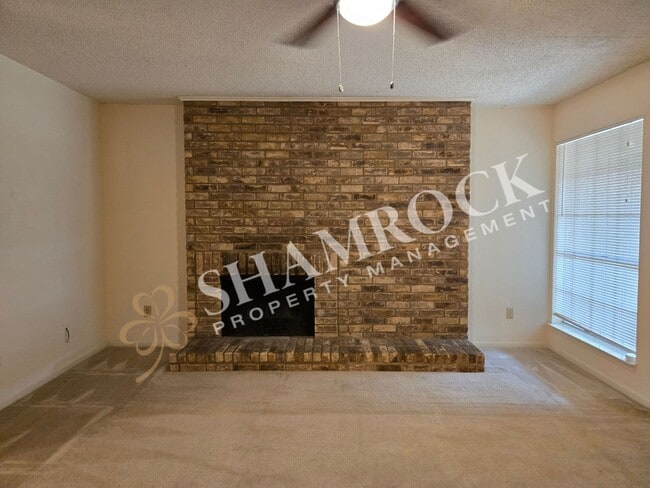 Photo - 6807 Old Briarstown Dr