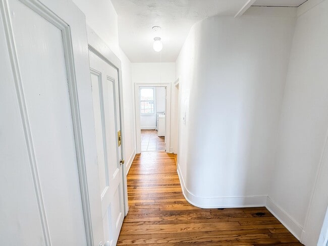 Photo - Live on Warren Street — Fresh, Bright, Downtown Apartment Unit 6
