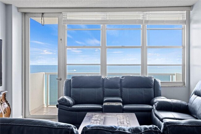 Photo - 3725 S Ocean Dr Unidad 1610