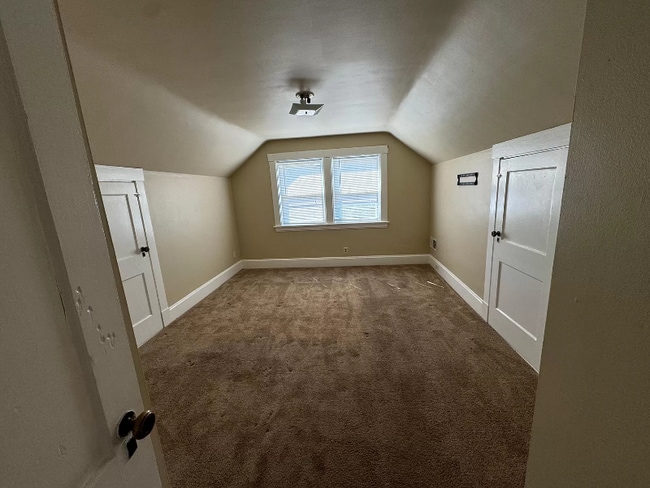 2565 Orland Ave Unit 3