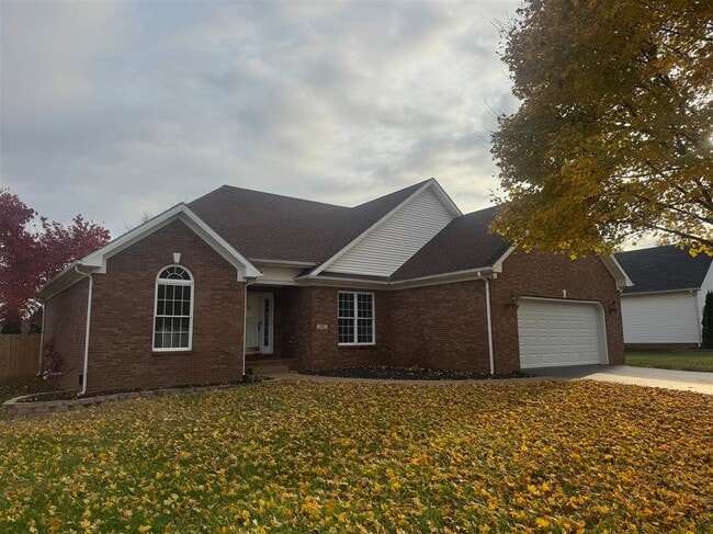 Photo - 640 Masters Way
