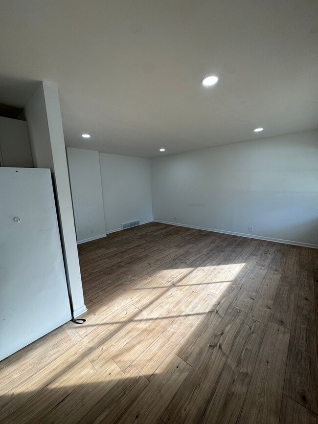 Photo - 312 Phyllis Ave Unit 312 Phyllis Ave