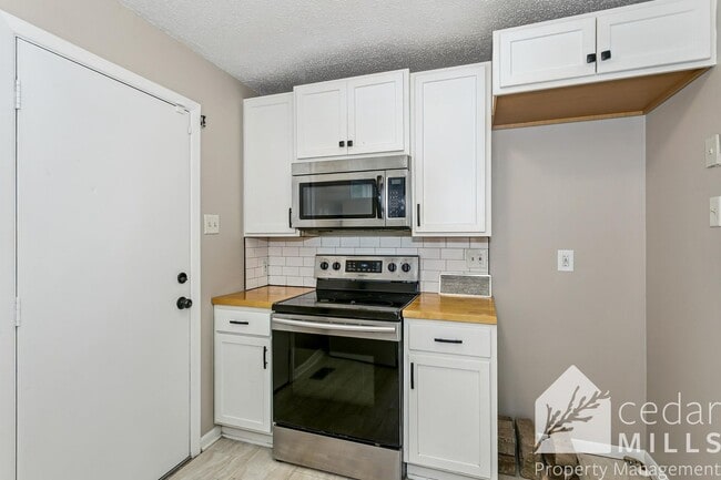 Photo - 4 Bedroom w/ a Basement!