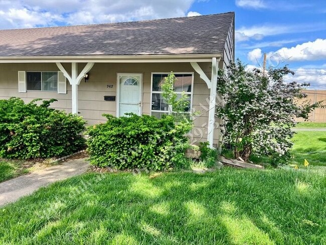 Building Photo - Awesome 2 Bedroom Duplex in Overland Park-... Rental