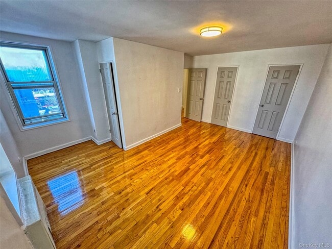 Photo - 67-25 Dartmouth St Unit 3L