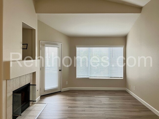 Photo - 11881 Spruce Run Dr