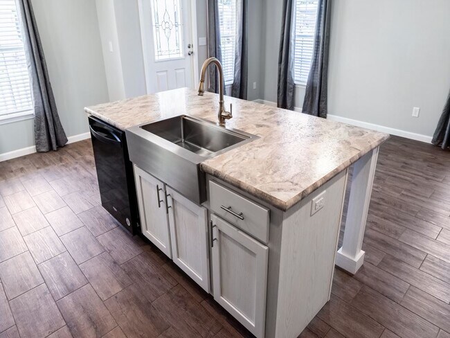 Photo - 2610 Dogwood Pl