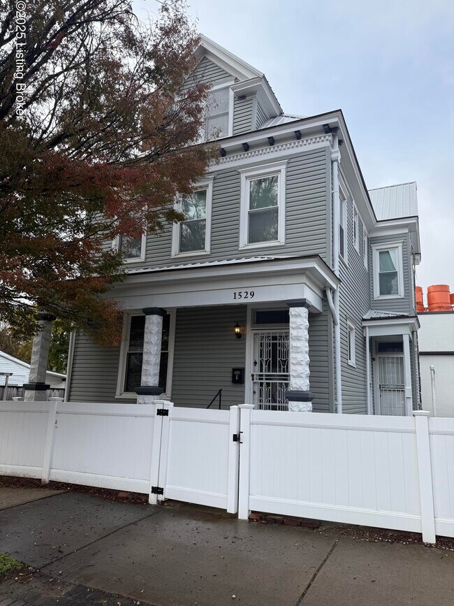 Building Photo - 1529 Christy Ave Unit 2