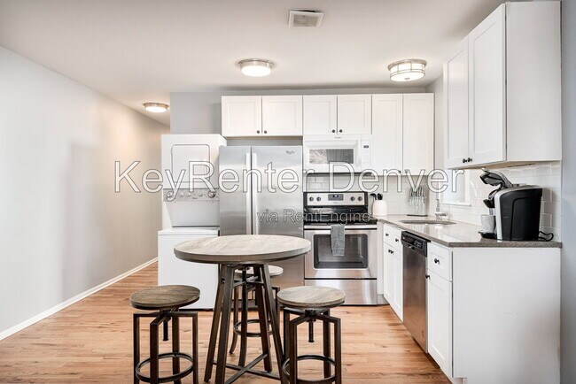 Photo - 2405 Tremont Pl
