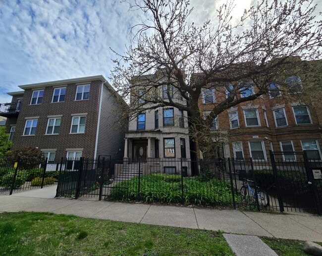 Building Photo - 6137 S Kimbark Ave Unit 1 Rental