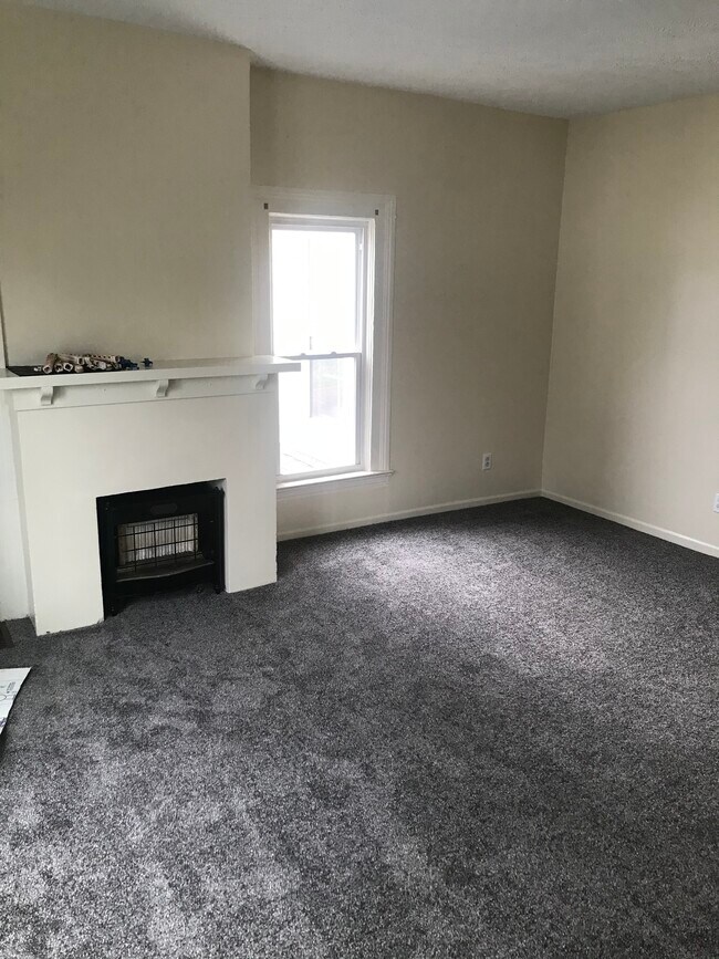 Bedroom - 455 W Water St