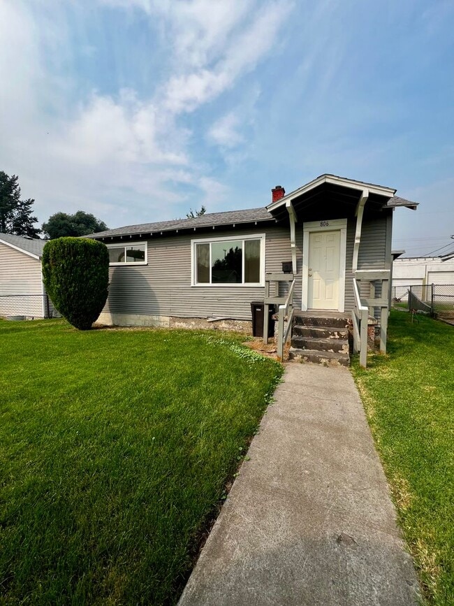 Photo - 806 S 15th Ave