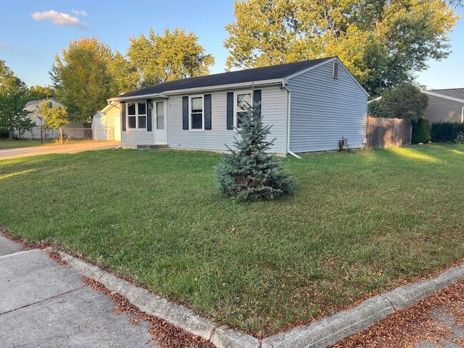 Photo - 2 Trowbridge Ct