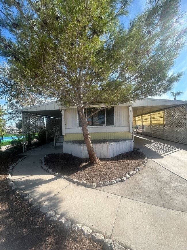 Photo - 3601 E Wyoming Ave