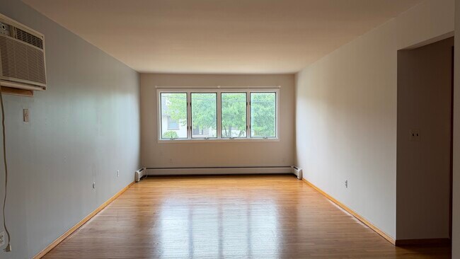 Living Room - 3 Franklin Ave Unit 1
