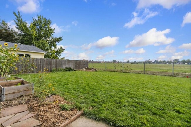 Photo - 569 S Edinburgh Dr