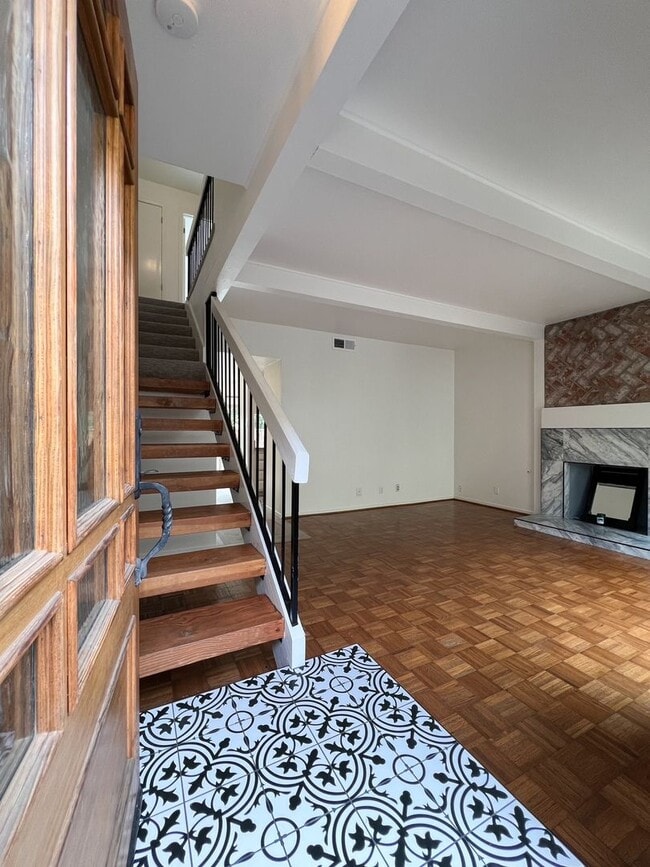 Photo - 937 Hunt Ave